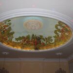 Deckenmalerei im Saal der Gaststätte